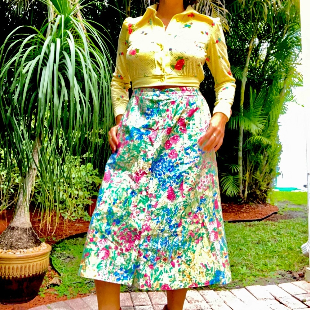 Vintage Floral button down Midi Skirt